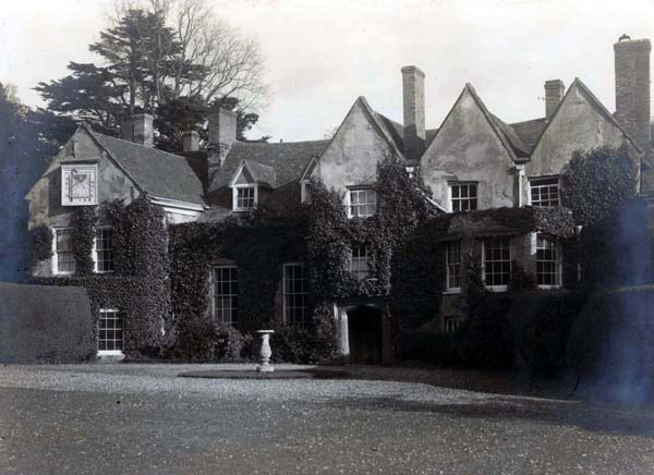 Bromham Hall in 1924